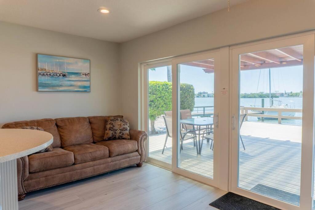 Amazing Water Front View Newly Renovated 3bd 2bth Casa vacanze Clearwater Beach